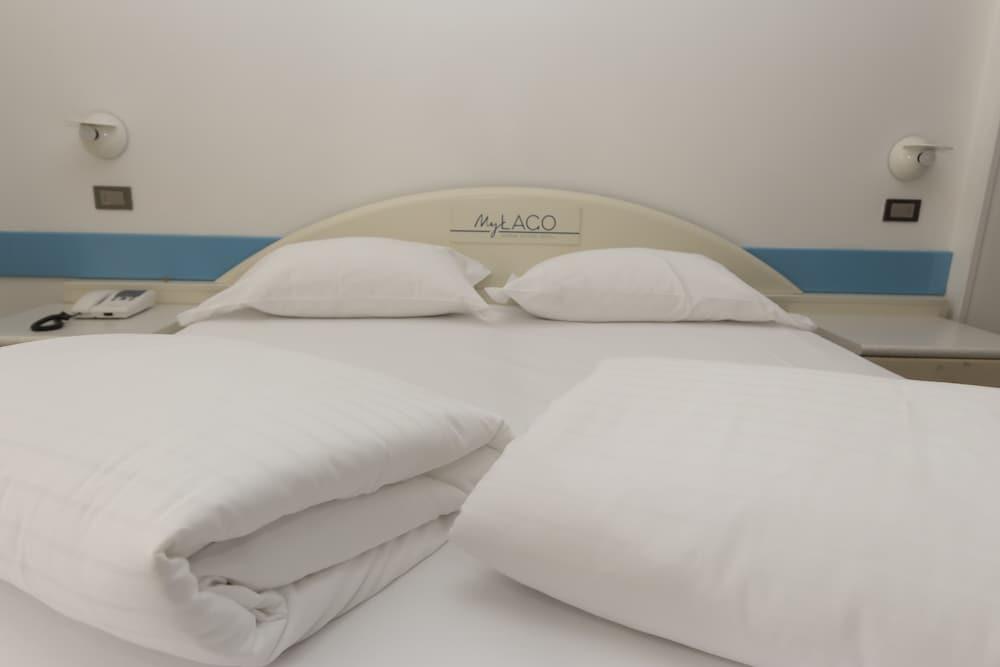 Hi Hotels Riva Del Garda Esterno foto